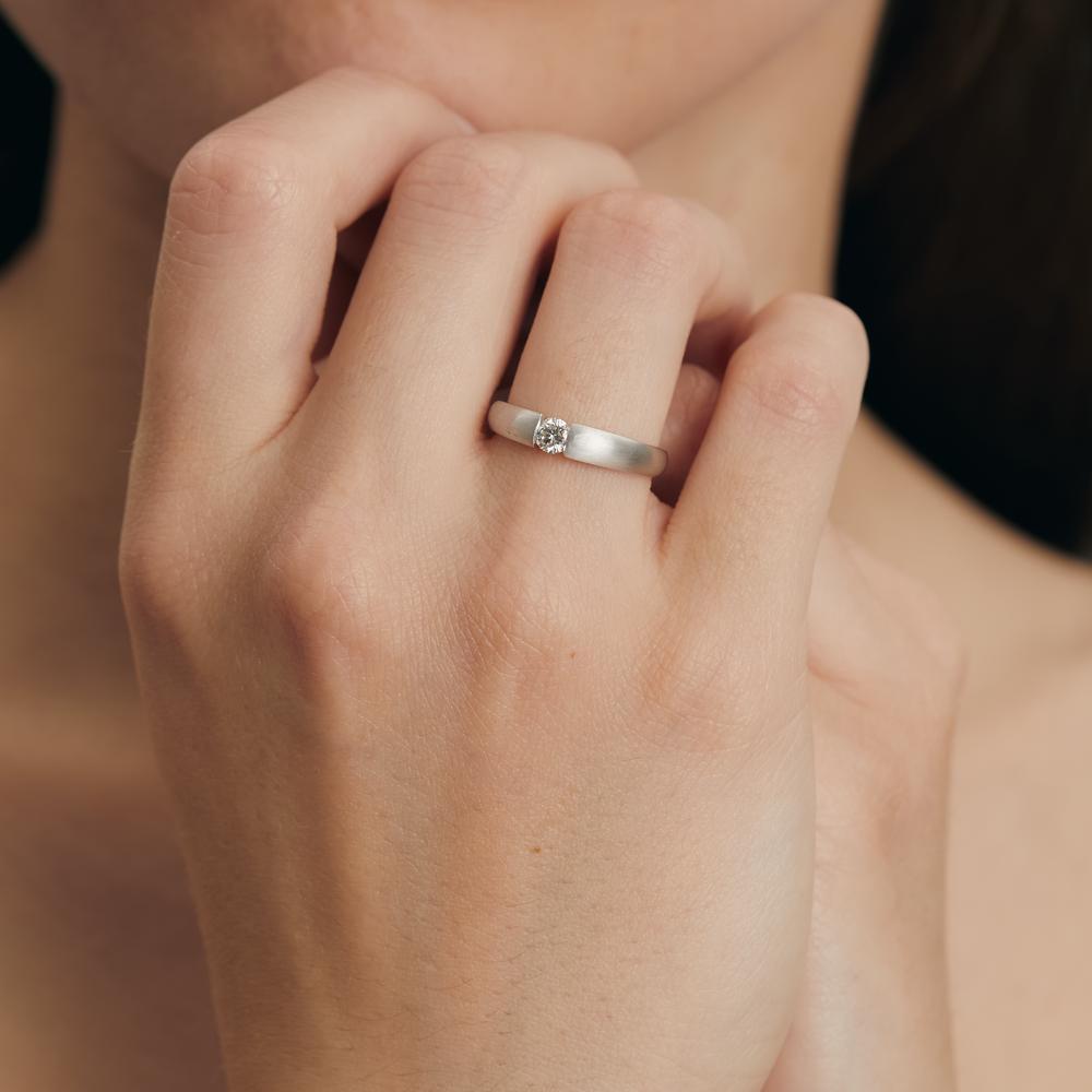 Anillo solitario 750/oro blanco de 18 quilates Diamante blanco, 0.20 ct, w-si Ø3.8 mm