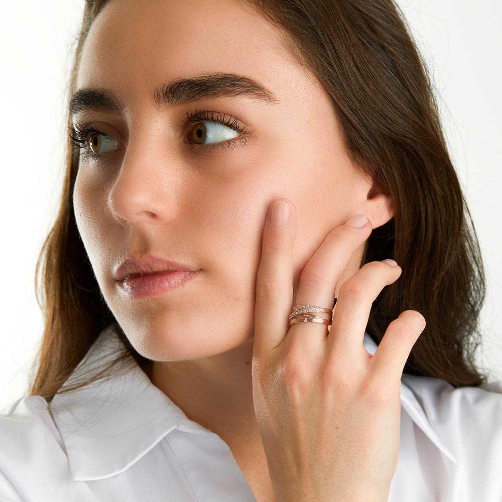 Anillo de dedo oro rosa de 585/14 kt, Oro blanco de 585/14 kt. Diamante 0.10 ct, 17 piedras, w-si