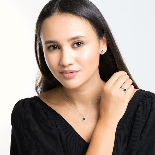 Anillo de dedo 750/oro blanco de 18 quilates Topacio azul de Londres, Diamante 0.14 ct, 28 piedras, [Brillant], w-si